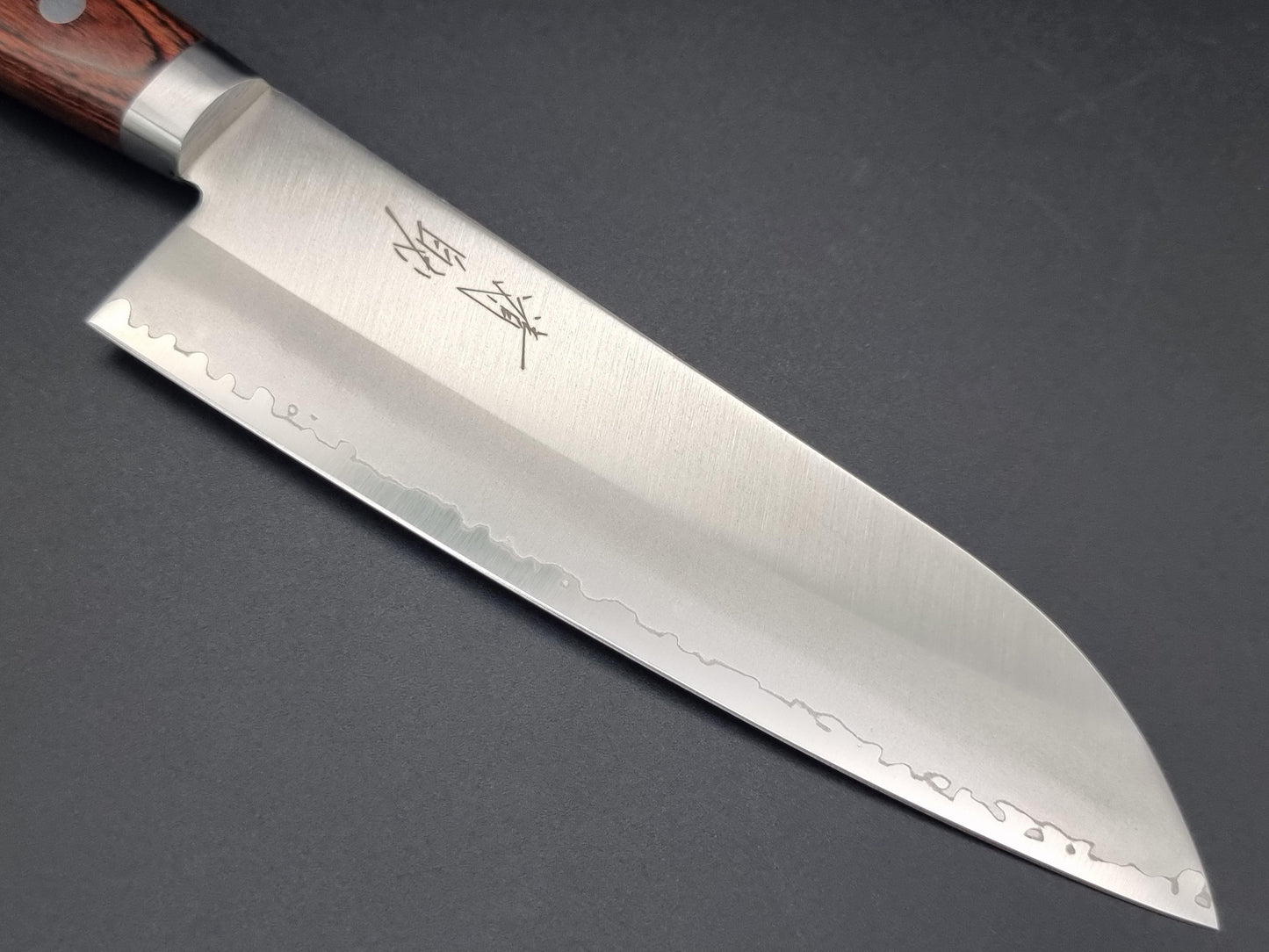 Seisuke Hamono VG1 Kasumitogi 165mm Santoku - The Sharp Chef