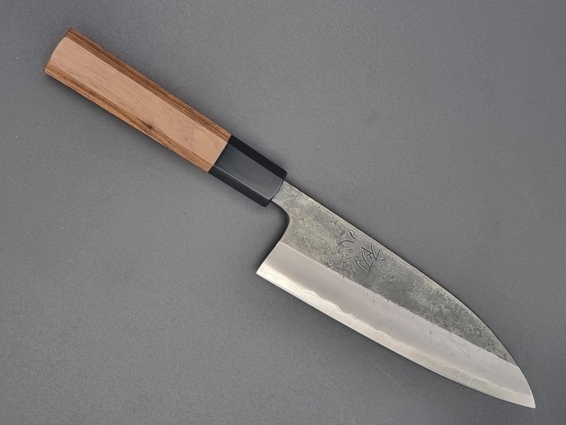 Hatsukokoro Kurosagi Blue Super (AS) Kurouchi 165mm Santoku - The Sharp Chef