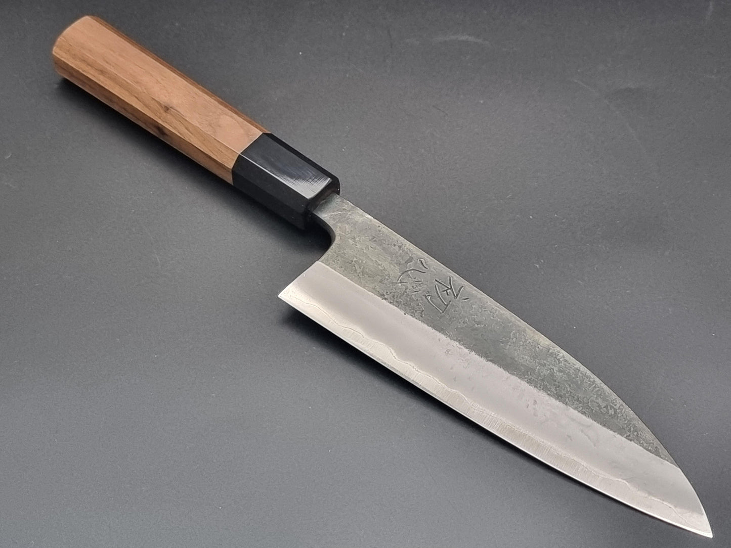 Hatsukokoro Kurosagi Blue Super (AS) Kurouchi 165mm Santoku - The Sharp Chef