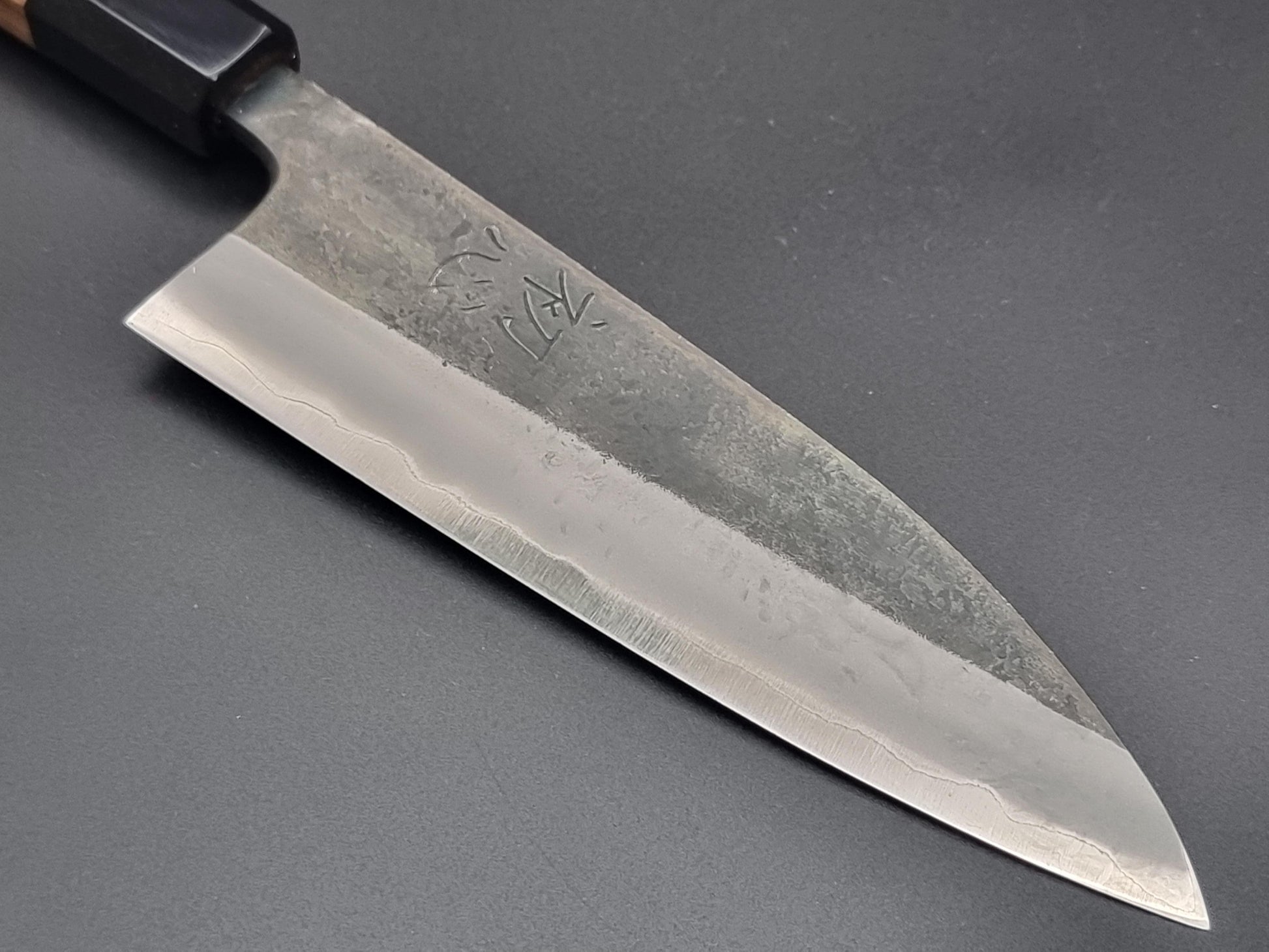 Hatsukokoro Kurosagi Blue Super (AS) Kurouchi 165mm Santoku - The Sharp Chef