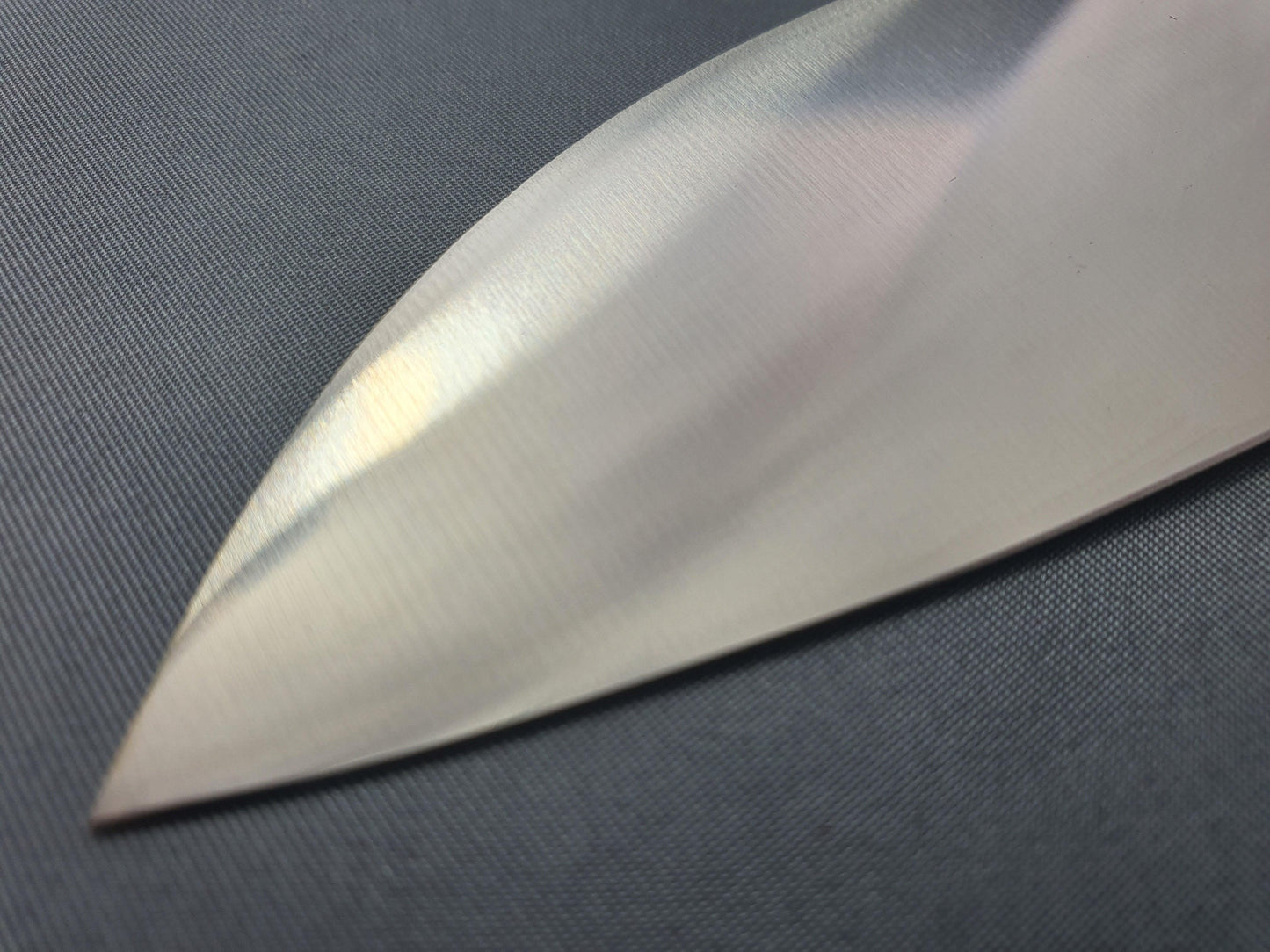 Iseya Molybdenum Steel 180mm Santoku - The Sharp Chef