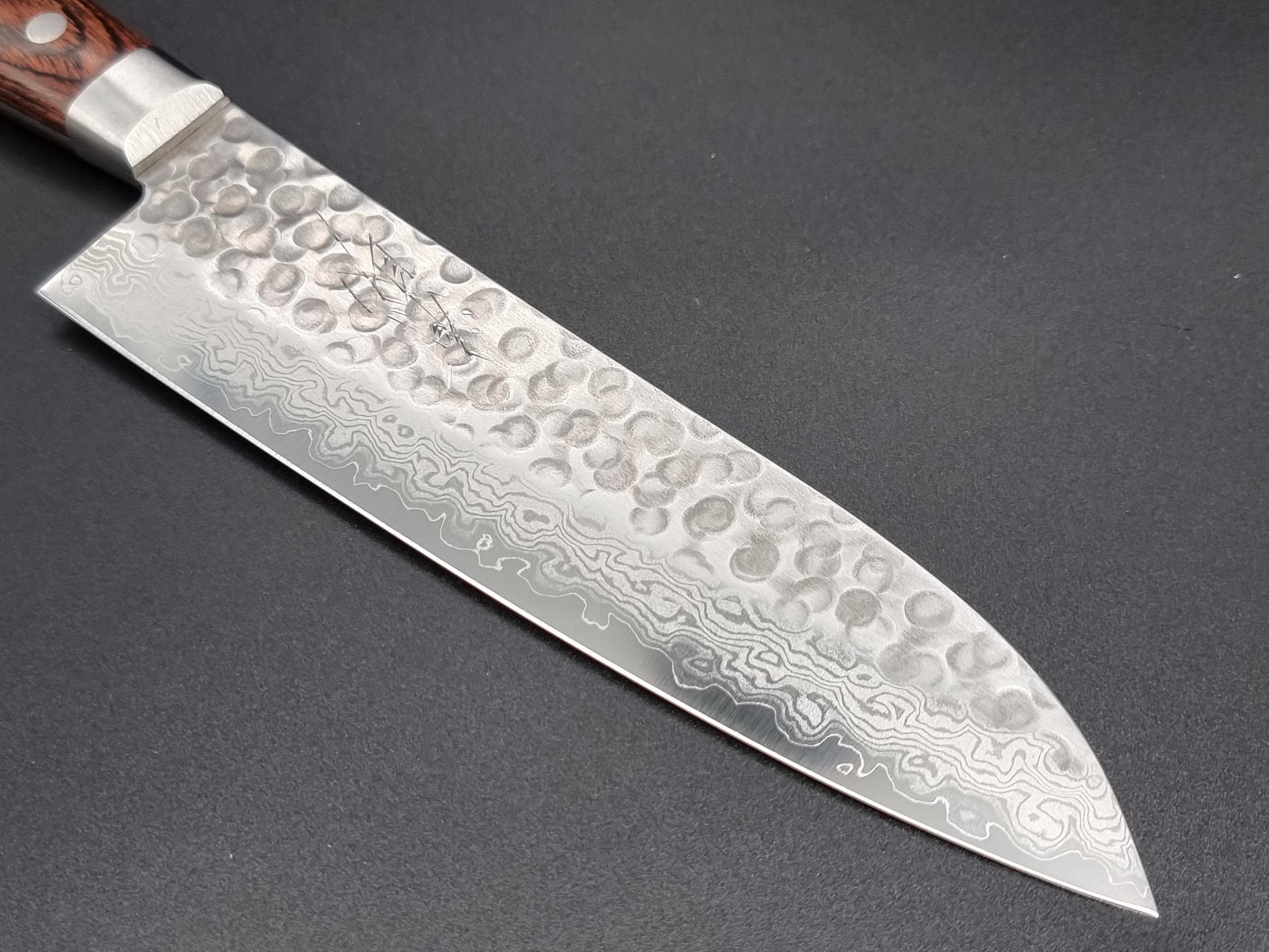 Jikko VG10 Hammered Damascus 180mm Santoku - The Sharp Chef