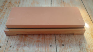 King KW65 Two Sided Sharpening Stone with Base - 1000 and 6000 grit - The Sharp Chef