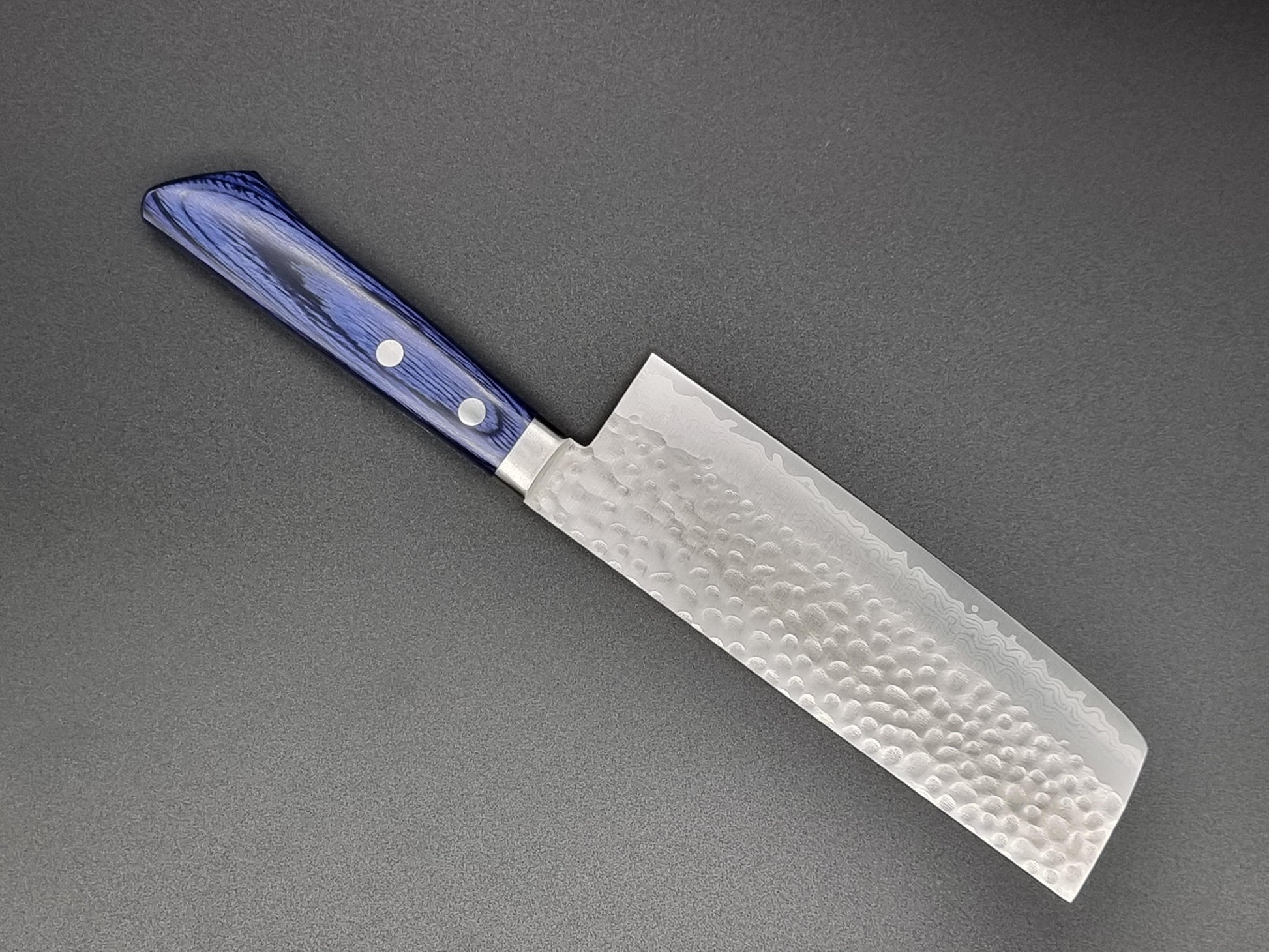 Masutani VG10 Hammered Damascus 165mm Nakiri with Blue Handle - The Sharp Chef