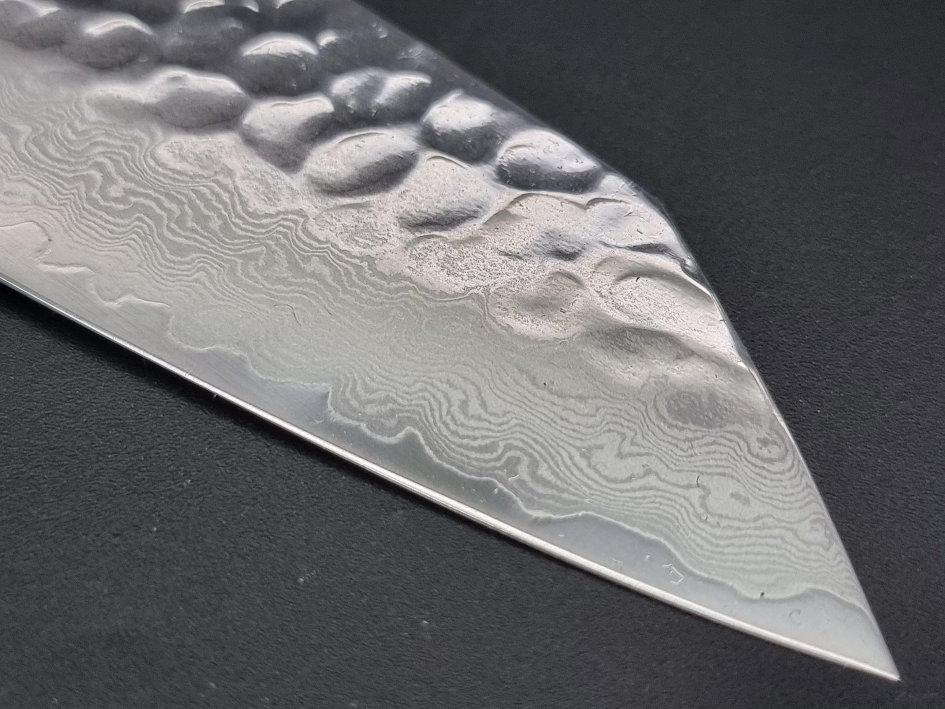 Sakai Takayuki VG10 33 Layer Hammered Damascus 160mm Kengata Santoku with American Cherry Handle - The Sharp Chef