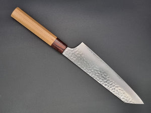 https://thesharpchef.co.uk/cdn/shop/files/sakai-takayuki-vg10-33-layer-hammered-damascus-190mm-kiritsuke-gyuto-japanese-knife-with-american-cherry-handle-the-sharp-chef-7_300x300.jpg?v=1689761574