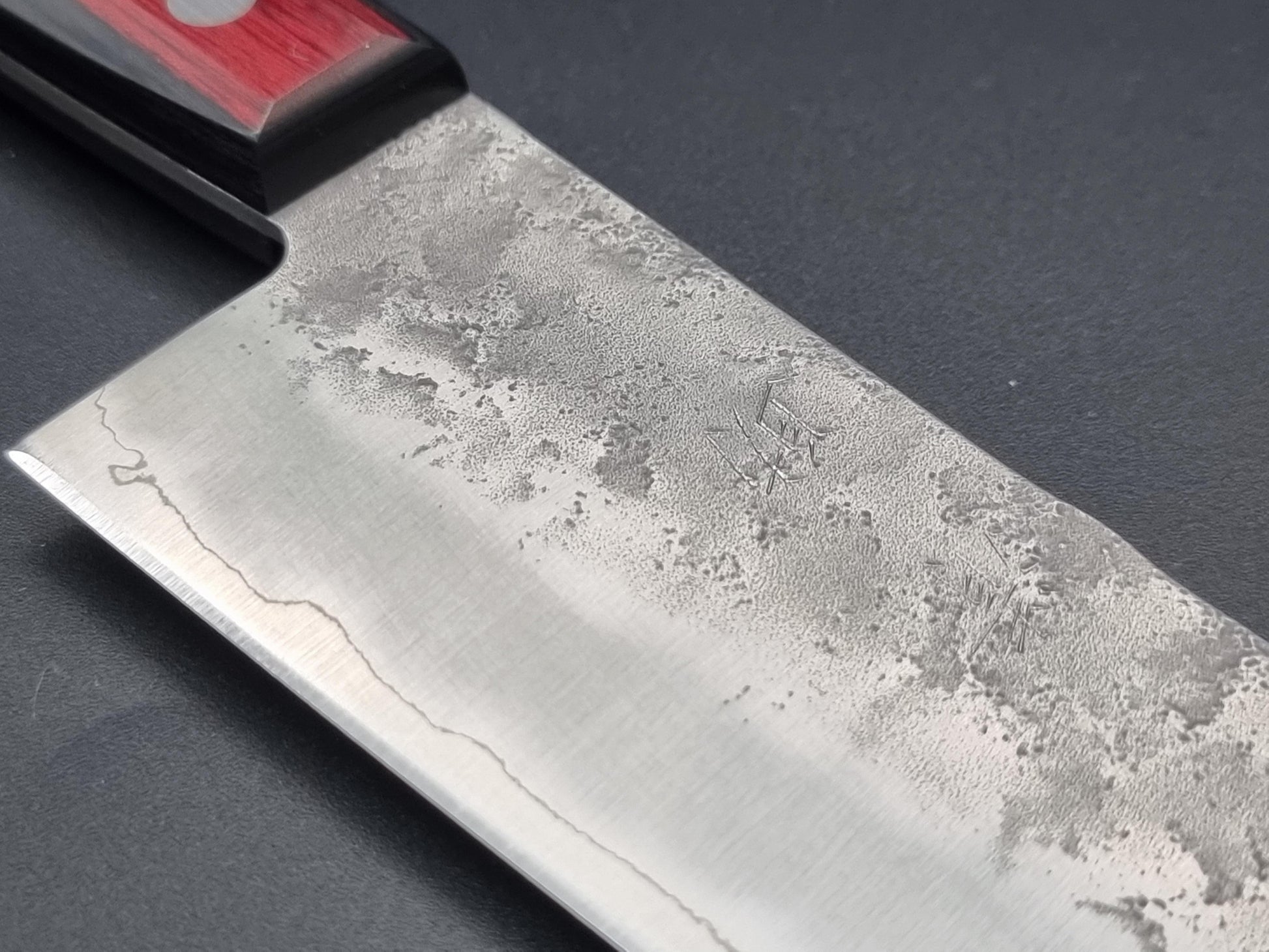 Seisuke Hamono Ginsan/Silver 3 Nashiji 180mm Santoku - Red Handle - The Sharp Chef