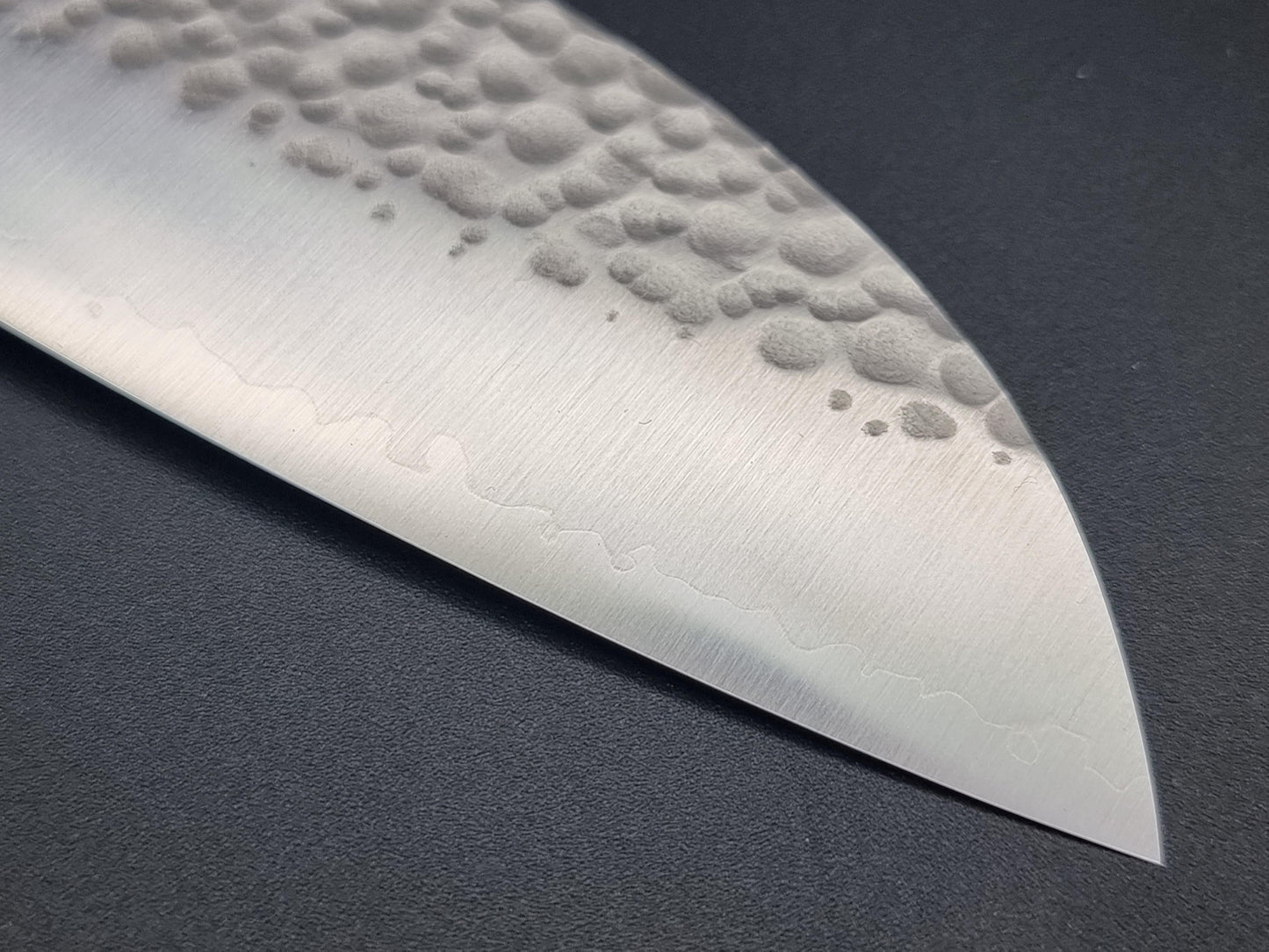 Seisuke Hamono VG10 Hammered 170mm Santoku - The Sharp Chef