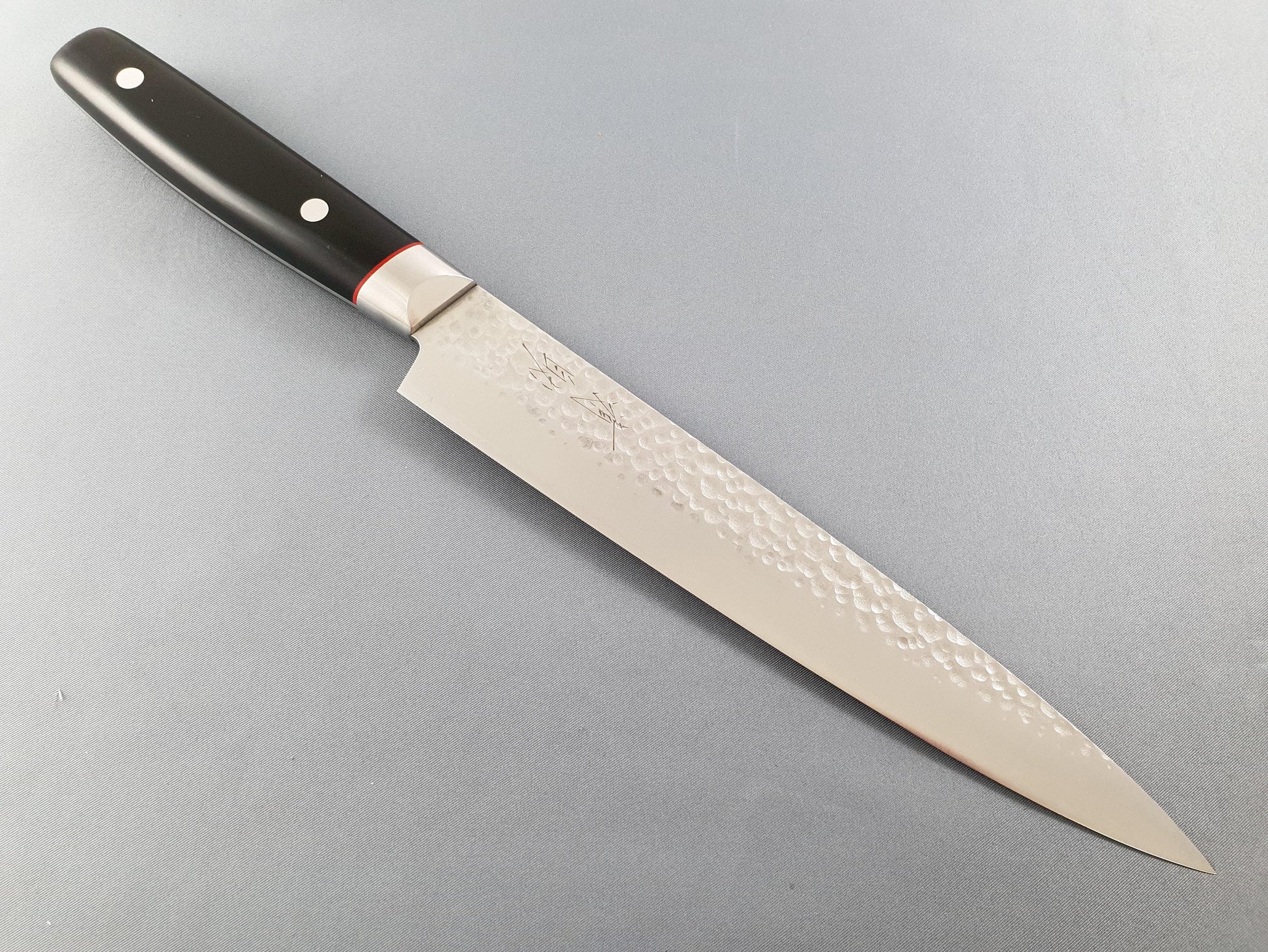 Seisuke Hamono VG10 Hammered 210mm Sujihiki - The Sharp Chef