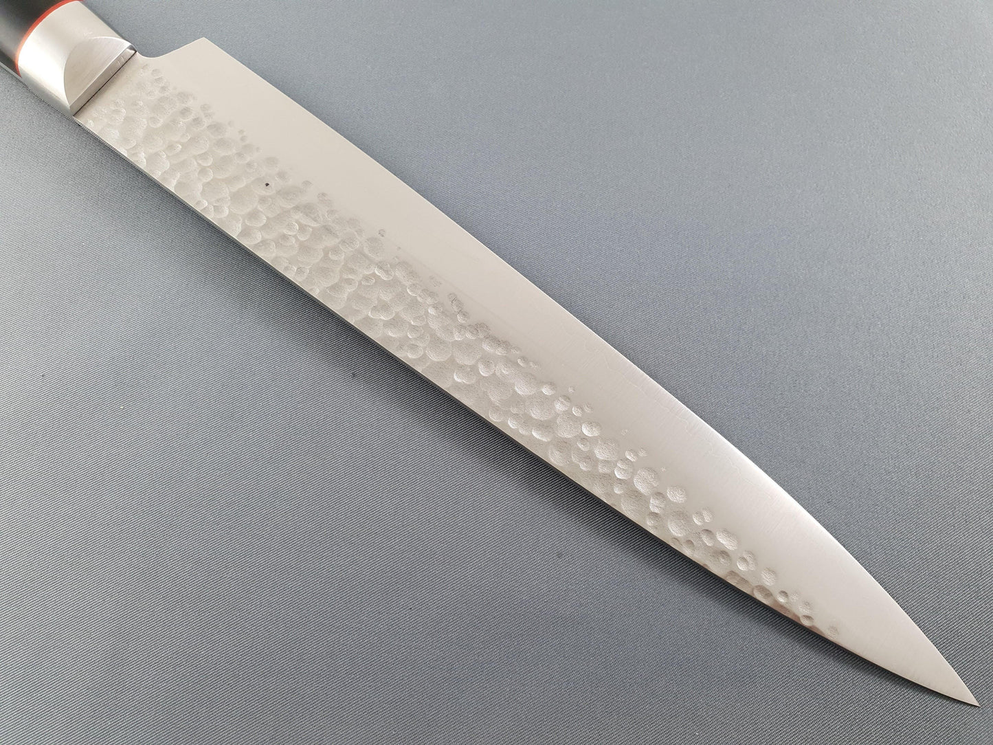 Seisuke Hamono VG10 Hammered 210mm Sujihiki - The Sharp Chef