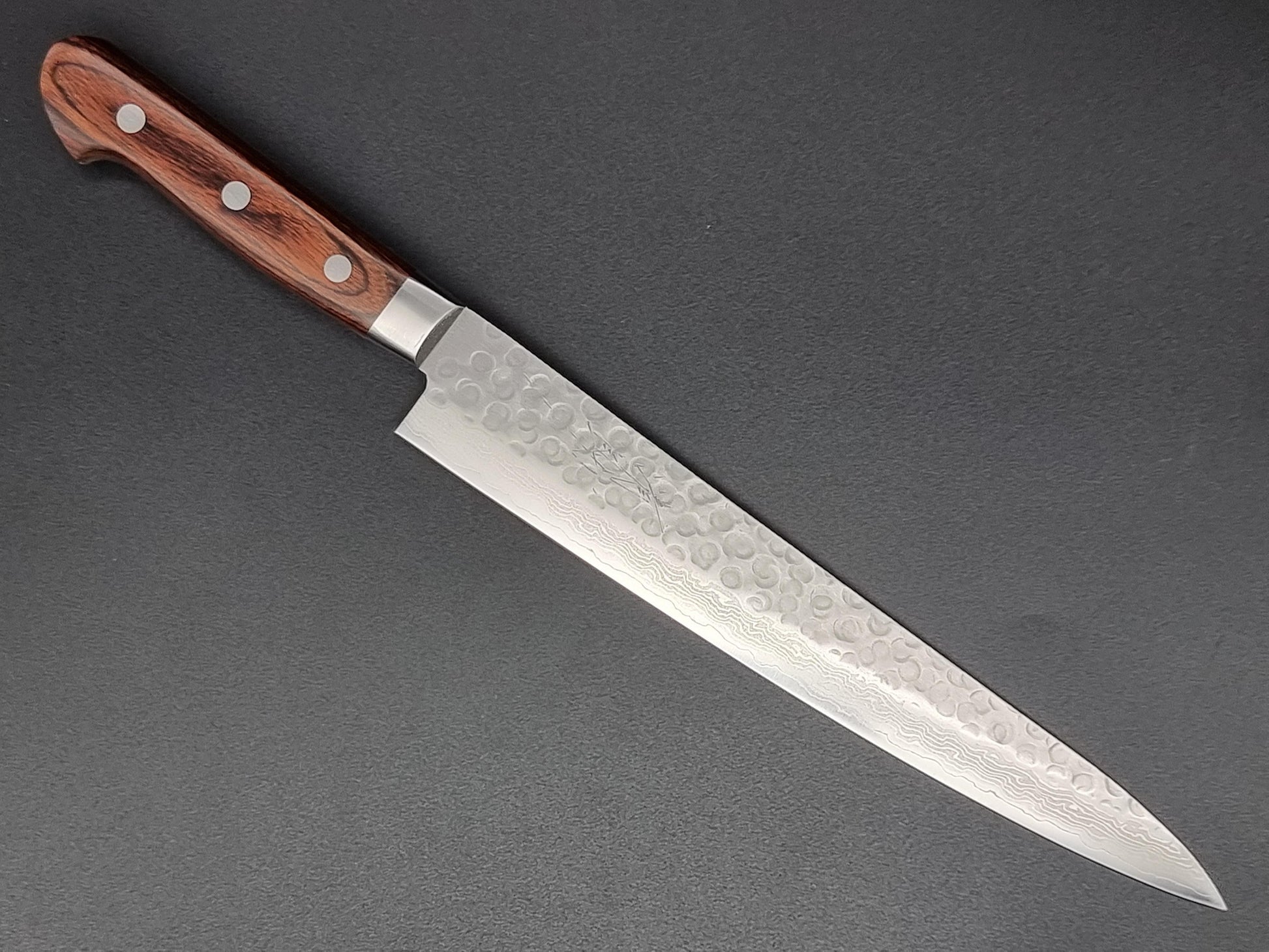 Seisuke Hamono VG10 Hammered Damascus 240mm Sujihiki - The Sharp Chef