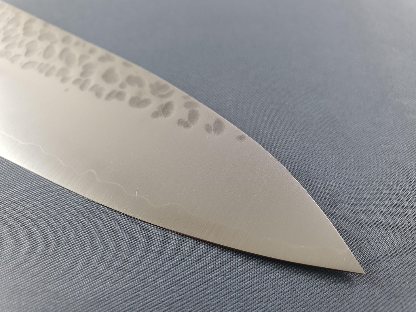 Seki Kanetsugu VG2 Hammered 210mm Gyuto Knife - The Sharp Chef